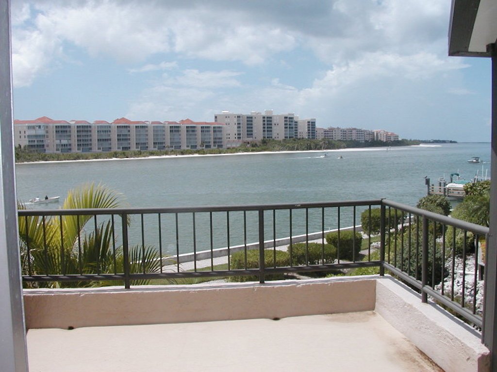 Gulf front condos Naples Florida - La Peninsula